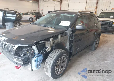 2020 Jeep Cherokee Trailhawk 4X4 from USA, damaged, VIN 1C4PJMBX2LD613831